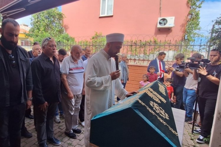 Tabuttayken yaşadığı anlaşılan adam için yeniden cenaze namazı kılındı