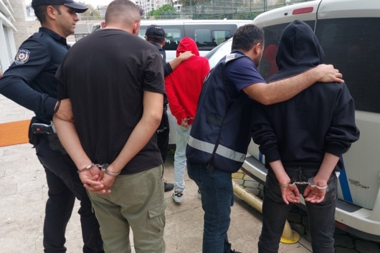 Samsun'da 14 yaşındaki erkek &ccedil;ocuğuna etek giydirilmişti: 8 kişi g&ouml;zaltına alındı