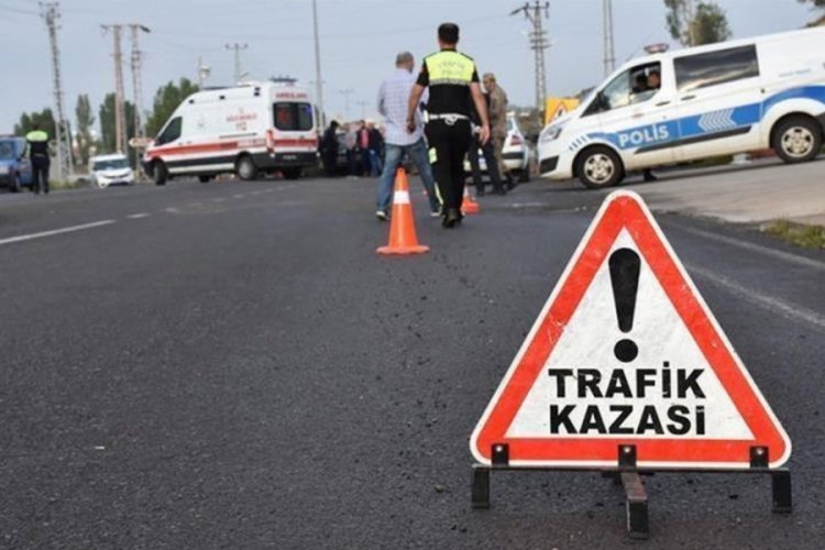 Malatya'da feci kaza: Yolcu minib&uuml;s&uuml;n&uuml;n devrilmesi sonucu 17 kişi &ouml;l&uuml;mden d&ouml;nd&uuml;