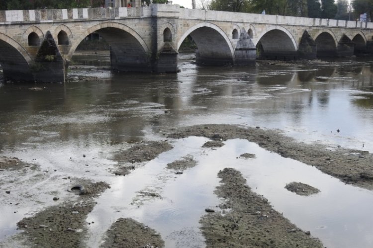 Edirne'de kuraklık Tunca Nehri'ni vurdu 