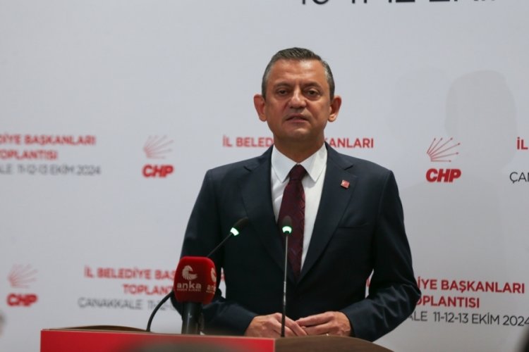 CHP Genel Başkanı &Ouml;zg&uuml;r &Ouml;zel &Ccedil;anakkale'de İl Belediye Başkanları Toplantısı'nda konuştu