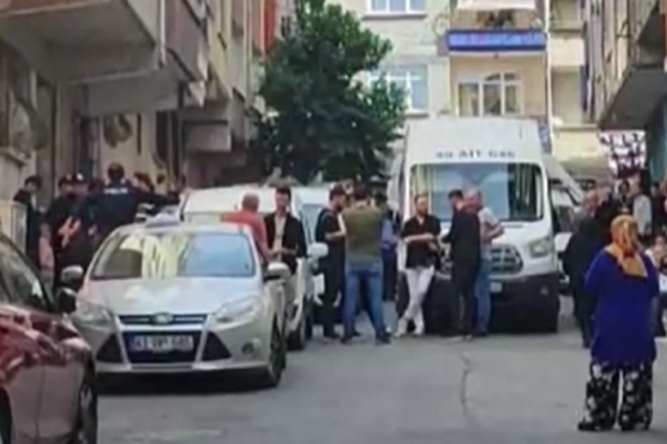 İstanbul'da eşini &ouml;ld&uuml;ren adam kendini ihbar etti