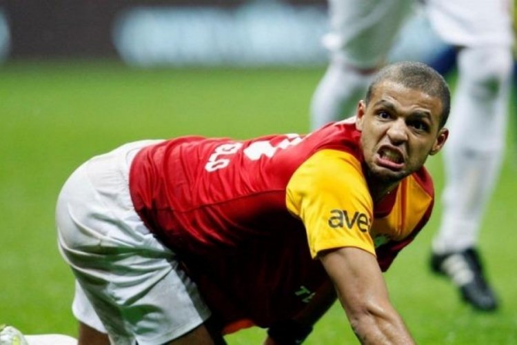 Felipe Melo futbolu bırakıyor mu?