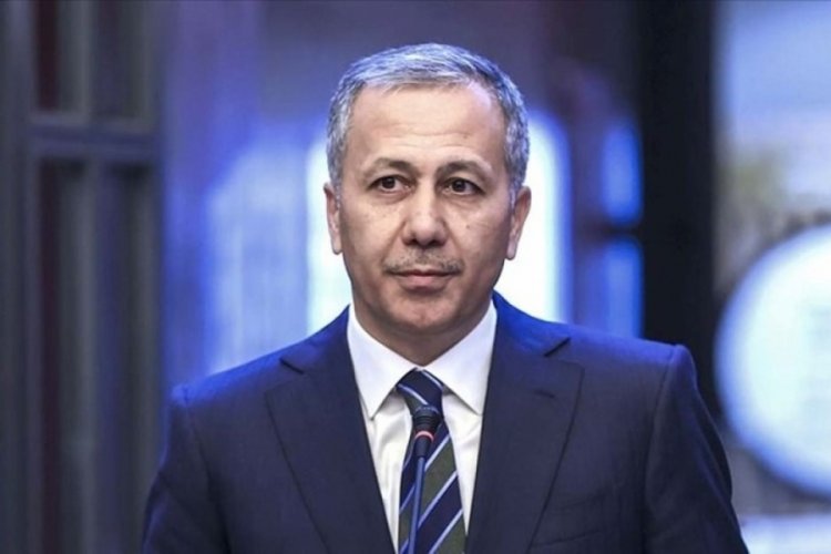 Bakan Yerlikaya, İkbal Uzuner'in ailesinin evine giderek başsağlığı diledi