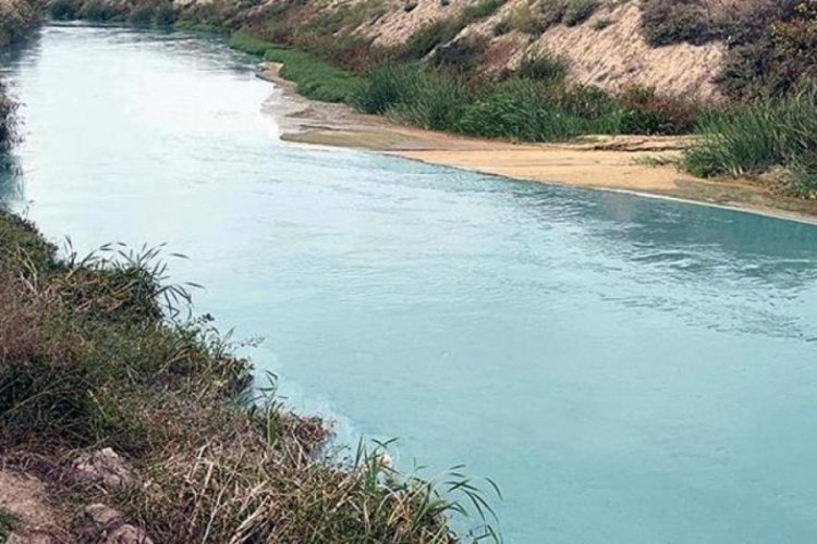 &Ccedil;orlu Deresi kirlilikten renk değiştirdi!