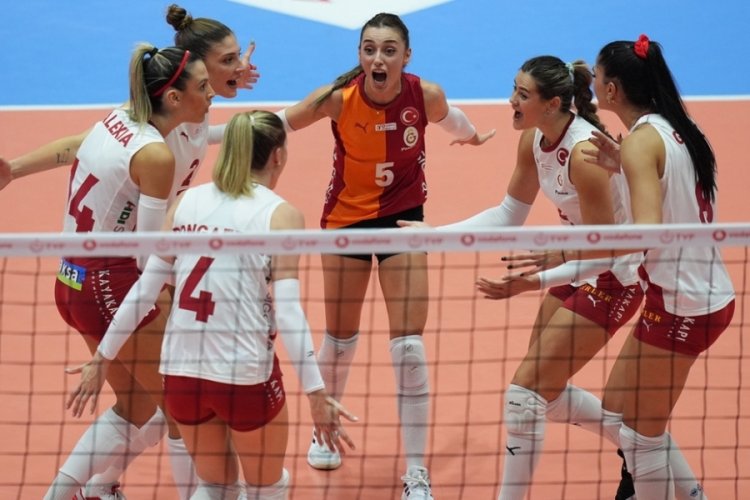 Galatasaray, Sultanlar Ligi'nde 2'de 2 yaptı 