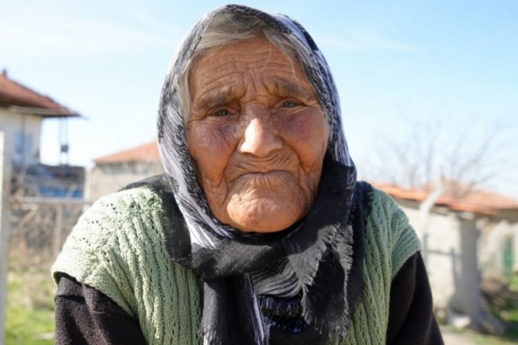 T&uuml;rkiye'nin en yaşlı insanı Arzu Nine vefat etti