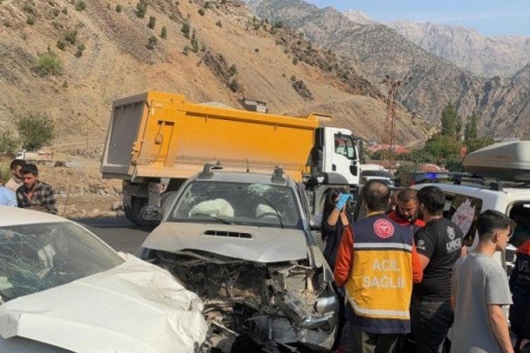 &Ccedil;ukurca kara yolunda kaza meydana geldi: &Ccedil;ok sayıda yaralı var