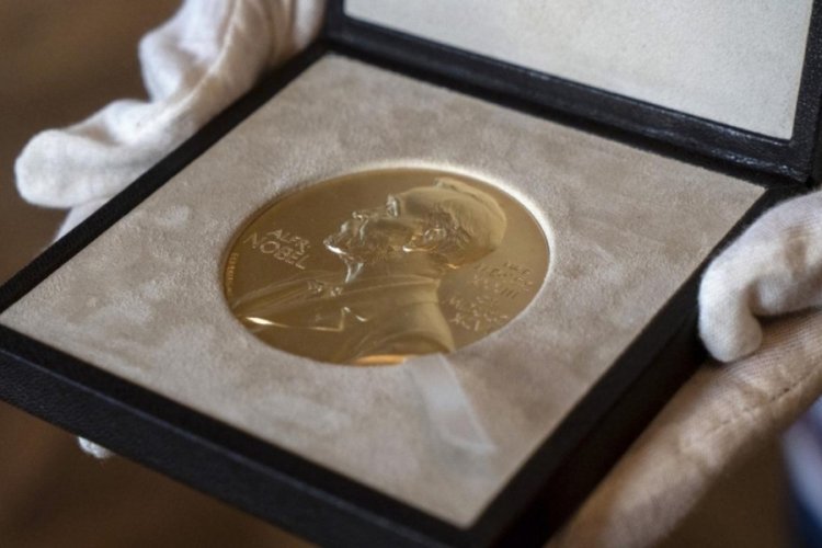 Nobel Ekonomi &Ouml;d&uuml;l&uuml; sahibi a&ccedil;ıklandı