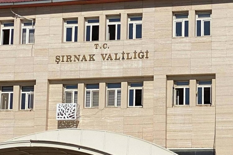 Şırnak'ta g&ouml;steri ve y&uuml;r&uuml;y&uuml;şler 3 g&uuml;n yasaklandı