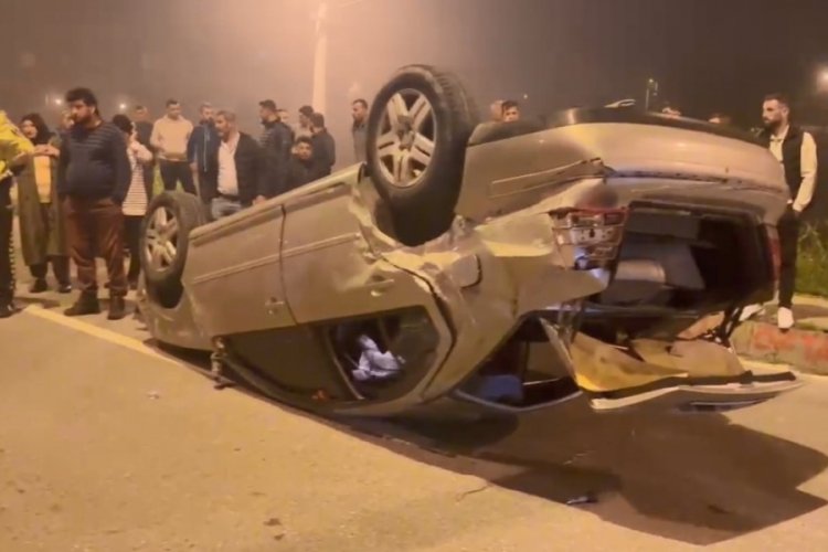 Bartın'da kontrolden &ccedil;ıkan ara&ccedil; ters d&ouml;nd&uuml;