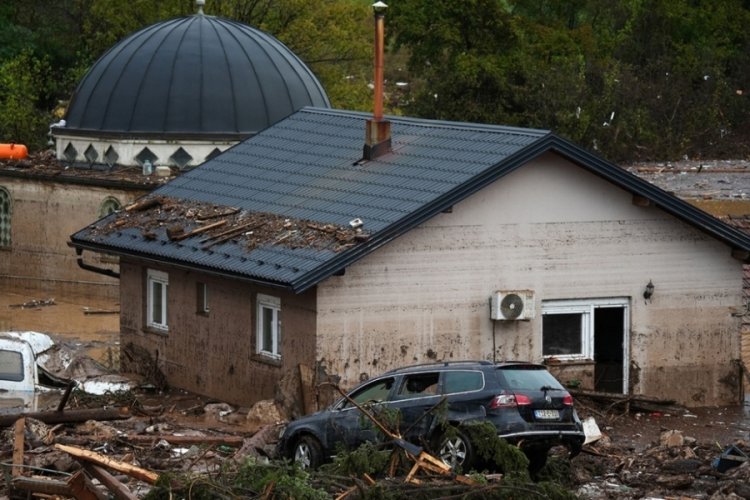 Bosna Hersek'teki sel felaketinde can kaybı yükseldi 