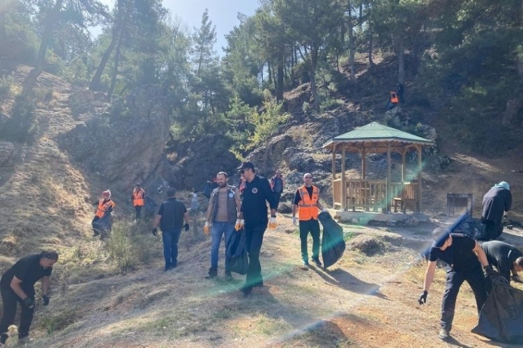 Afyonkarahisar Dinar'da temizlik seferberliği