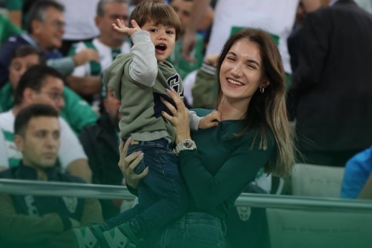Bursaspor'da kadınlar i&ccedil;in farkındalık hareketi