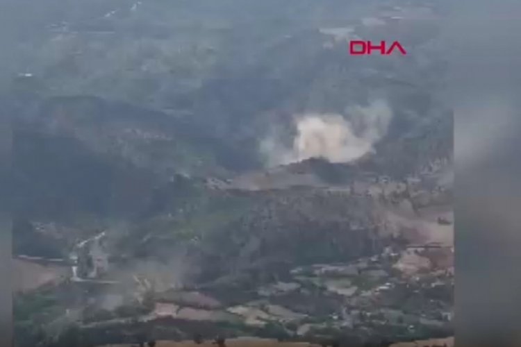 Tillo b&ouml;lgesinde deprem anında dağlardan toz bulutu y&uuml;kseldi
