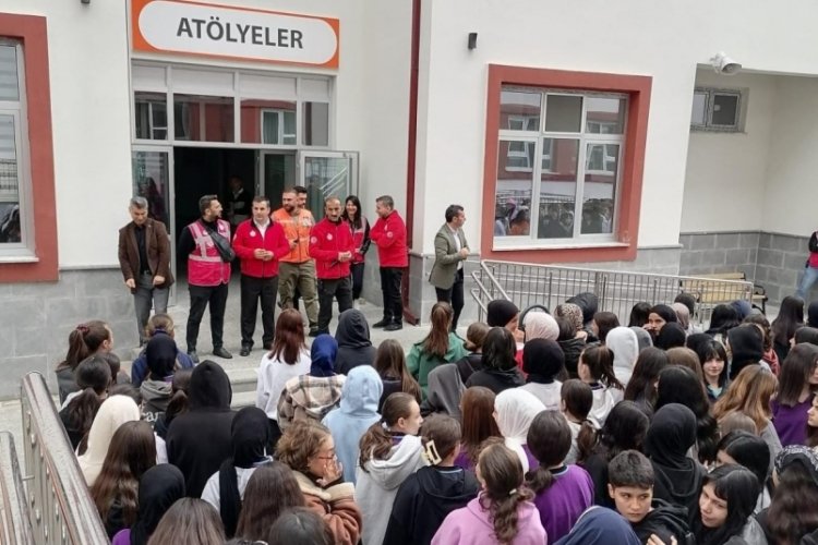 OBAK'tan lisesi öğrencilere deprem tatbikatı&nbsp;