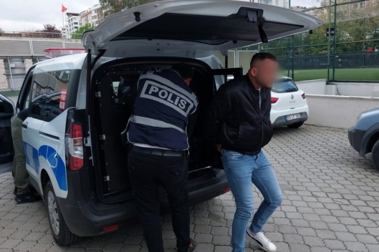 Gen&ccedil; kadını sokak ortasında taciz etti: Tutuklandı