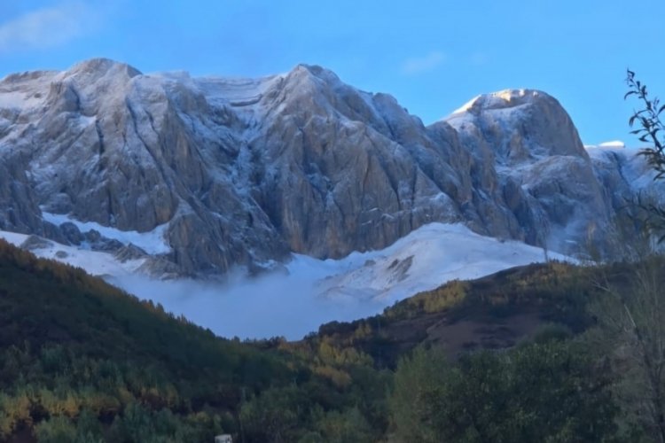 Tunceli'de kar yağışı etkili oldu