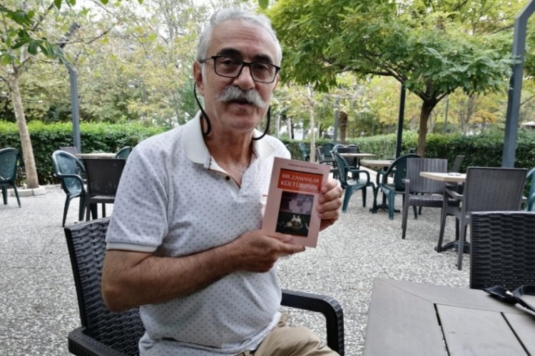 Ekrem Hayri Peker Bursa'yı ve Bursa'nın tarihi değerlerini kitap haline getiriyor