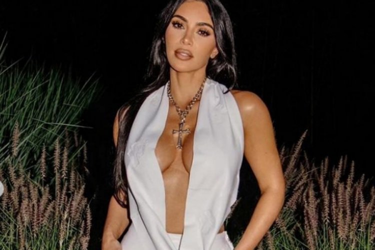 Kim Kardashian'da külot modasına uydu: Görenler hayran kaldı