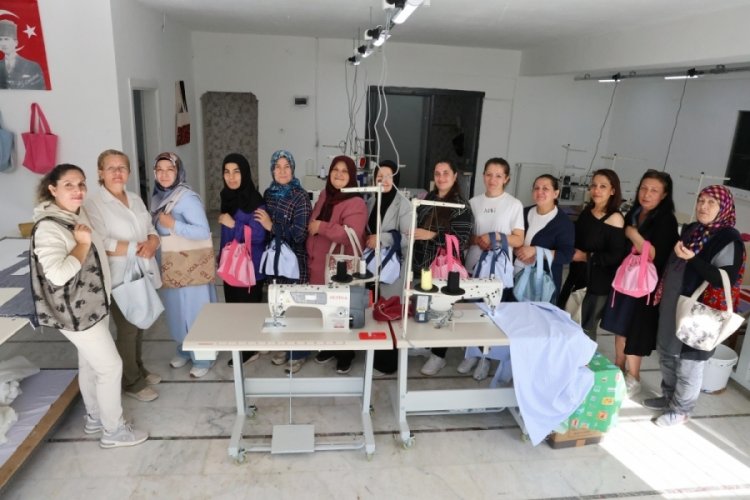 Eskişehir'de bir araya gelen ev hanımları kendi işletmelerini kurdu