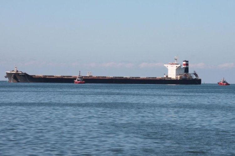 Zonguldak'ta gemi karaya oturdu
