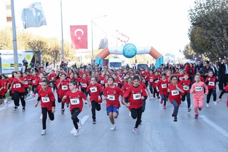 Nilüfer'de Cumhuriyet Koşusu ile bayram coşkusu başladı