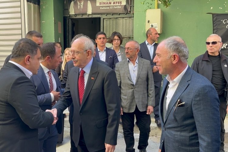 Kemal Kılıçdaroğlu Bursa'da Sinan Ateş'in annesini ziyaret etti 