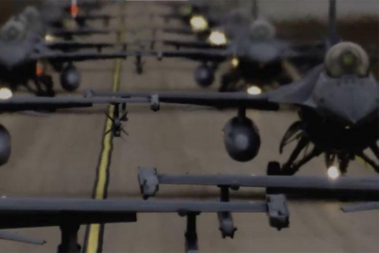 MSB paylaştı! T&uuml;rk F-16'larından 'fil y&uuml;r&uuml;y&uuml;ş&uuml;'