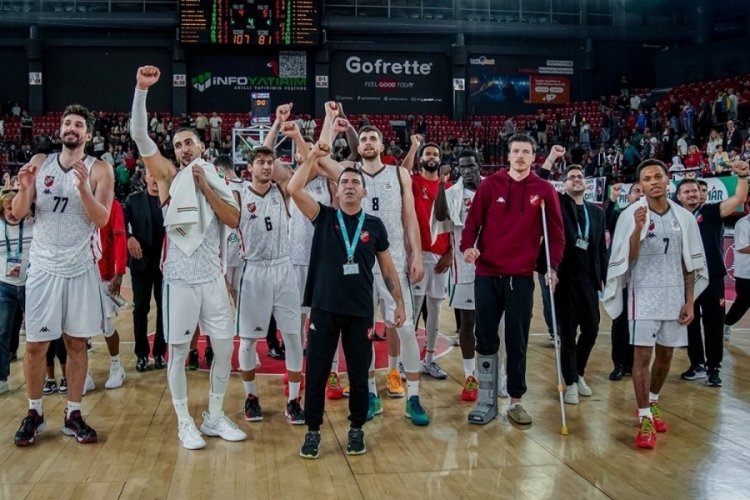 Karşıyaka Basketbol, Beşiktaş deplasmanında 