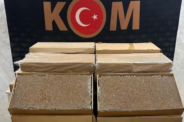 Eskişehir'de &ccedil;ok sayıda ka&ccedil;ak sigara ve filtre ele ge&ccedil;ti