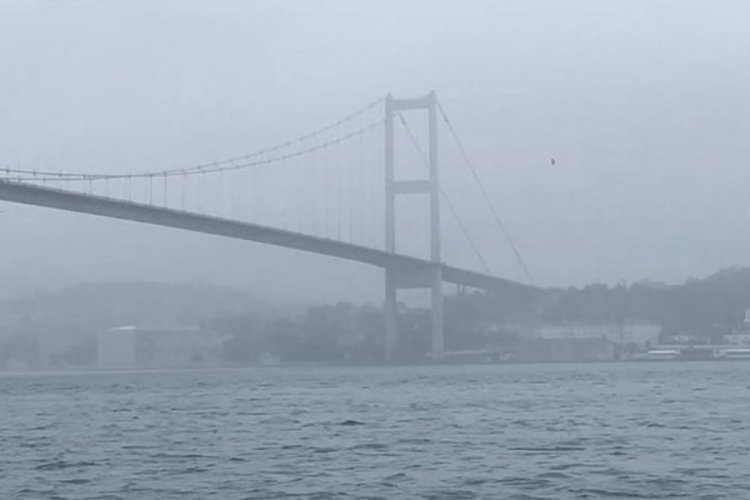 İstanbul Boğazı'nda gemi trafiği ge&ccedil;ici olarak askıya alındı