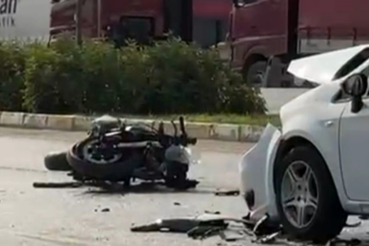 Denizli'de feci kaza: 18 yaşındaki gen&ccedil; &ouml;ld&uuml;
