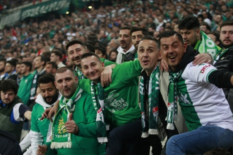 Bursaspor Yönetim Kurulu Üyesi Kutlucan: Bütün şehir kenetlendik