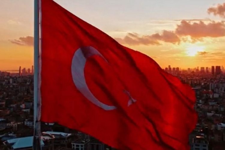 MSB: T&uuml;rk milletinin emrinde, geleceğe sağlam adımlarla ilerliyoruz