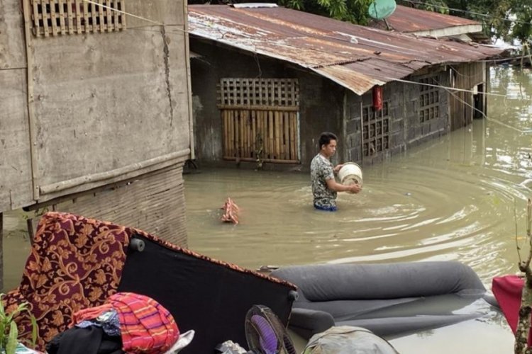 Filipinler'i vuran tropik fırtınada can kaybı 145'e yükseldi