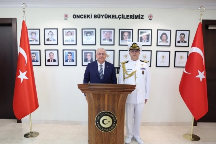 Milli Savunma Bakanı G&uuml;ler, Katar'da