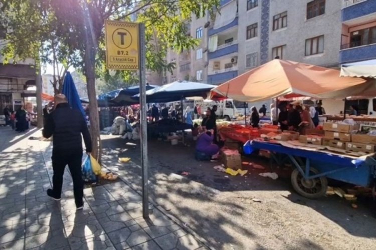 Diyarbakır'da semt pazarında kavga: 4 kişi yaralandı