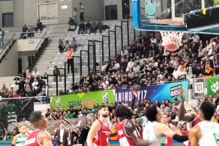 Bursaspor Basketbol Casademont Zaragoza'ya mağlup oldu