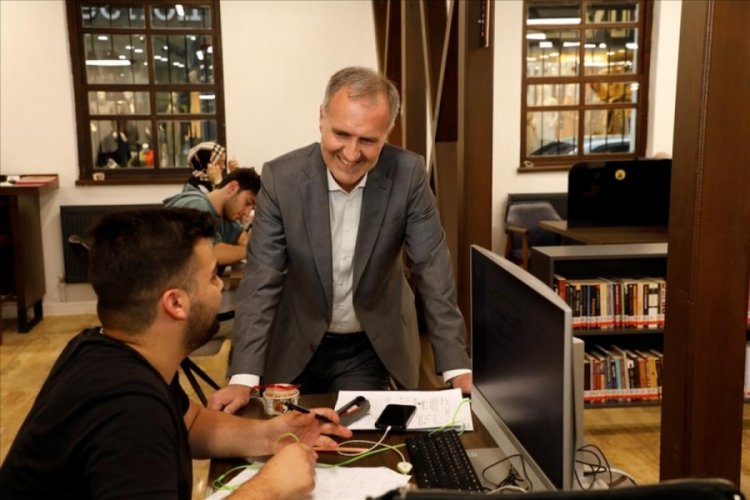 İneg&ouml;l Belediye Başkanı Taban'dan &ouml;ğrencilere m&uuml;jde