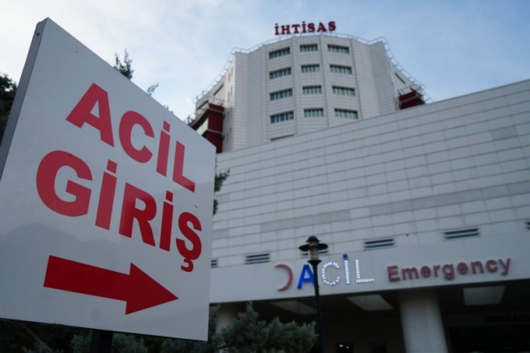 Baza ile yatak arasına sıkışan 7 aylık bebek &ouml;ld&uuml;