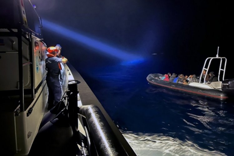 Muğla'da 9'u &ccedil;ocuk 17 d&uuml;zensiz g&ouml;&ccedil;men yakalandı