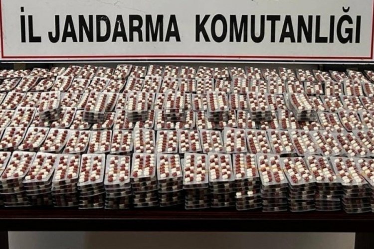 Mersin'de '25 bin adet' uyuşturucu hap ele ge&ccedil;irildi