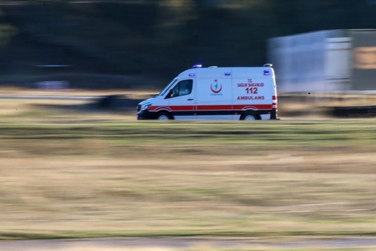 İzmir'de 2 kişi tarafından bı&ccedil;aklanan adam &ouml;ld&uuml;