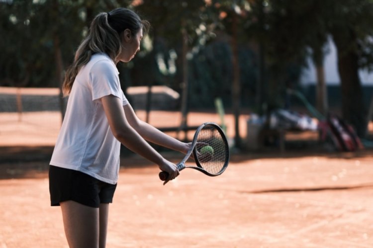 Bursa'da tenis turnuvası, bu yıl 63 sporcunun katılımıyla gerçekleşti