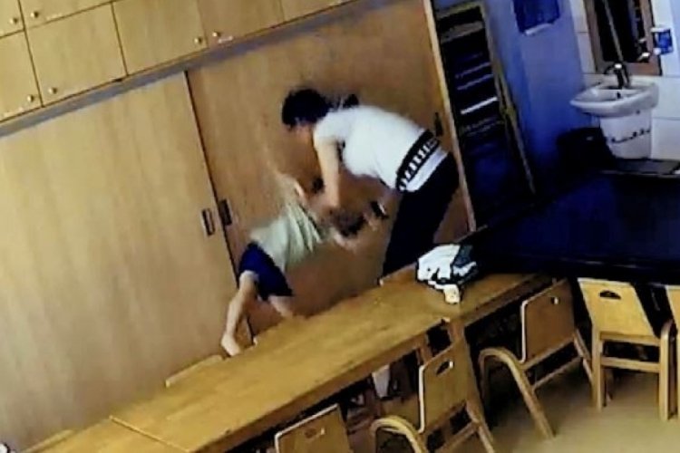 Kreşte &ccedil;ocuklara şiddet davası ertelendi