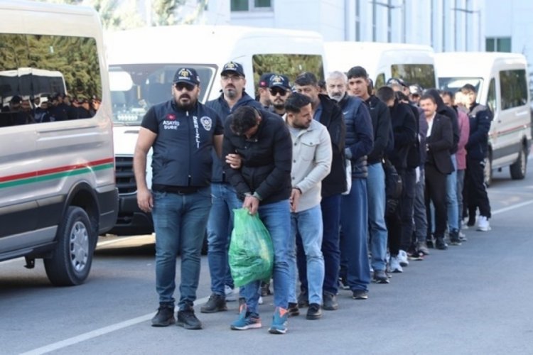 Denizli'de kadını 33 milyon TL dolandırdılar