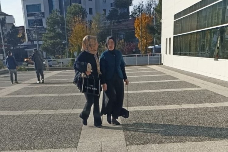 Oğluyla tartışan &ccedil;ocuğu ezen kadın: Kazayla oldu