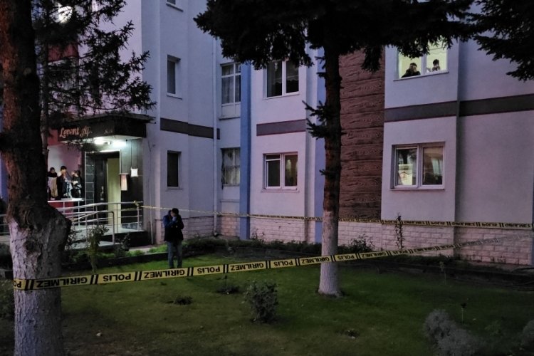 9. kattan d&uuml;şen lise &ouml;ğrencisi İpek, hayatını kaybetti