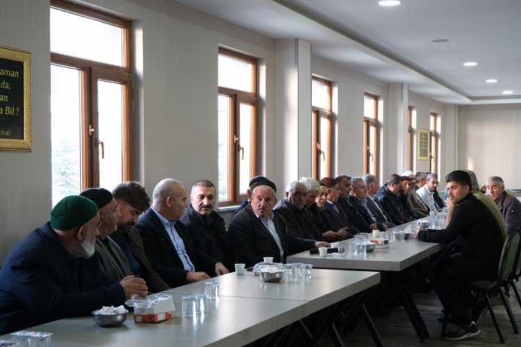 Ağrı'da trafik kazasında 5 yaşındaki &ccedil;ocuk hayatını kaybetti